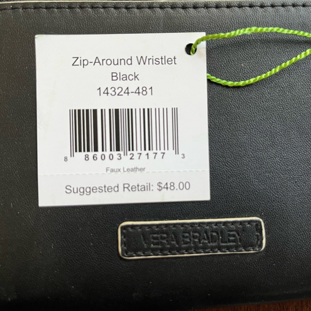 Vera Bradley Black Leather Zip Wallet Wristlet NWT RFID Essentials Travel Clutch - Picture 4 of 4